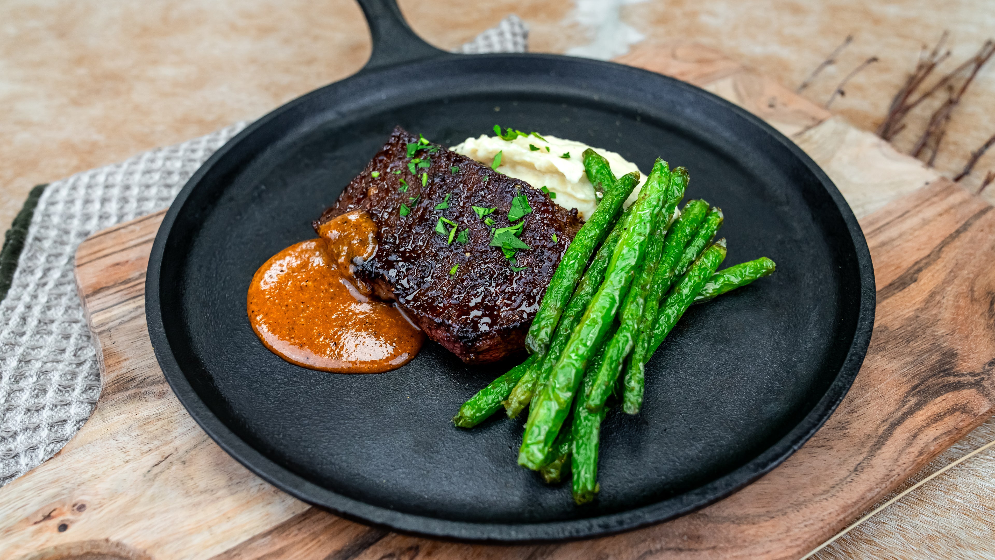 Short Rib with Yukon Mashed Potatoes
